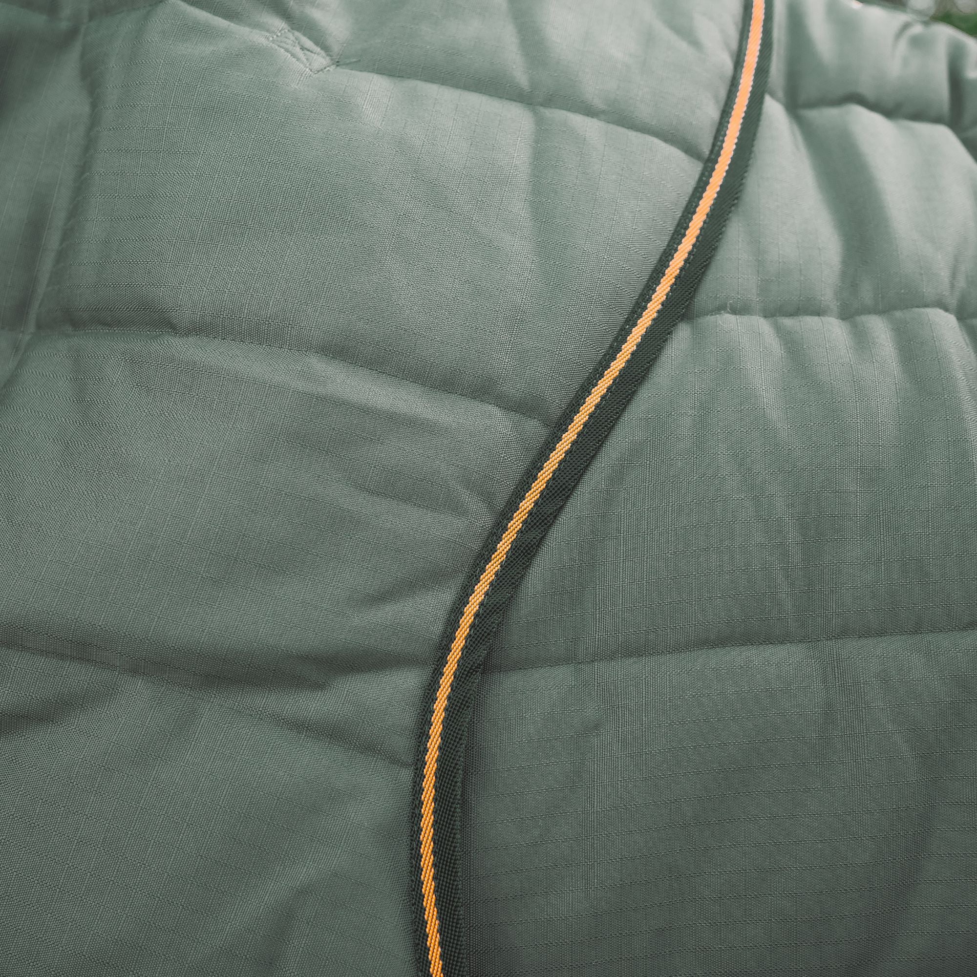 Hyltarp Neck Cover Alice & Blaze 200g military green